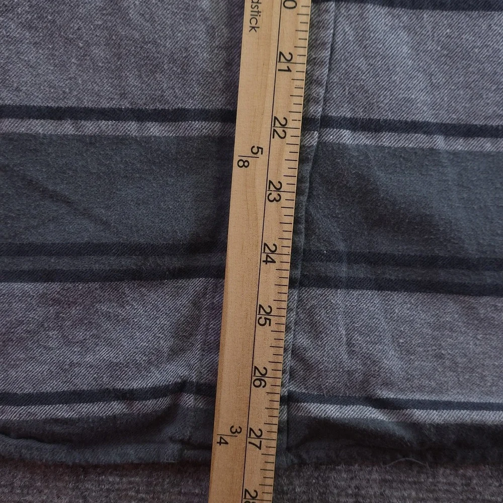 True Religion Flannel Shirt Medium Gray Green Striped‎ Button Up Outdoors